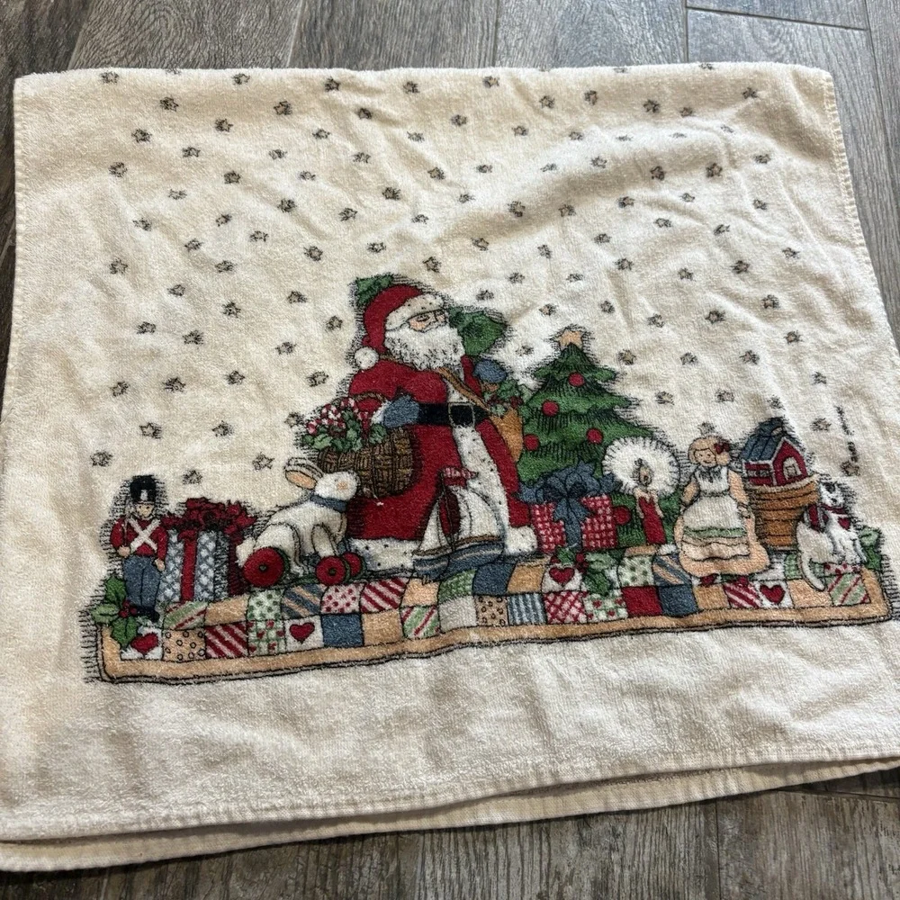 Vintage Cannon 100% Cotton Merry Christmas Santa Bath Towel 40